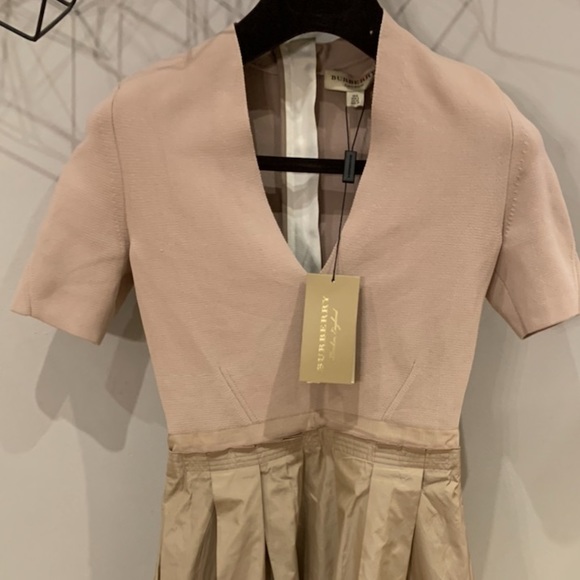 Burberry dress - Picture 4 of 4